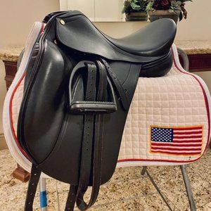 17" Wolfgang Monoflap Dressage Saddle